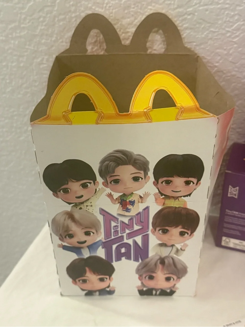 BTS McDonaldâs TinyTAN Figurine Set + Happy Meal Box, Stickers & FREE Tote Bag - Picture 3 of 12